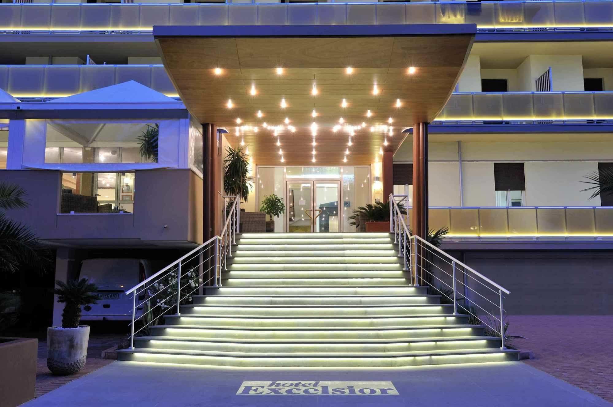 Hotel Excelsior ビビオーネ エクステリア 写真